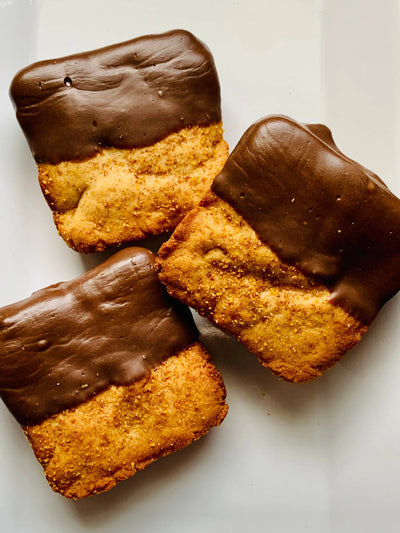 The Blue Cerebus Dog Bakery Vanilla Cinnamon Cookies 12 Pack