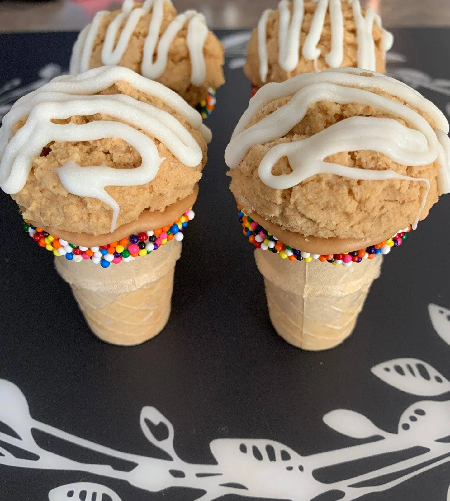 The Blue Cerebus Dog Bakery Cinnamon Honey Cake Balls Large