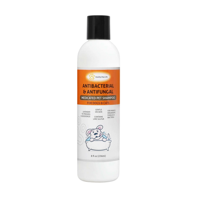 Classic's Medicated Pet Shampoo - Veterinary Treatment Against Ringworm, Mange, Lice, and Dry Skin