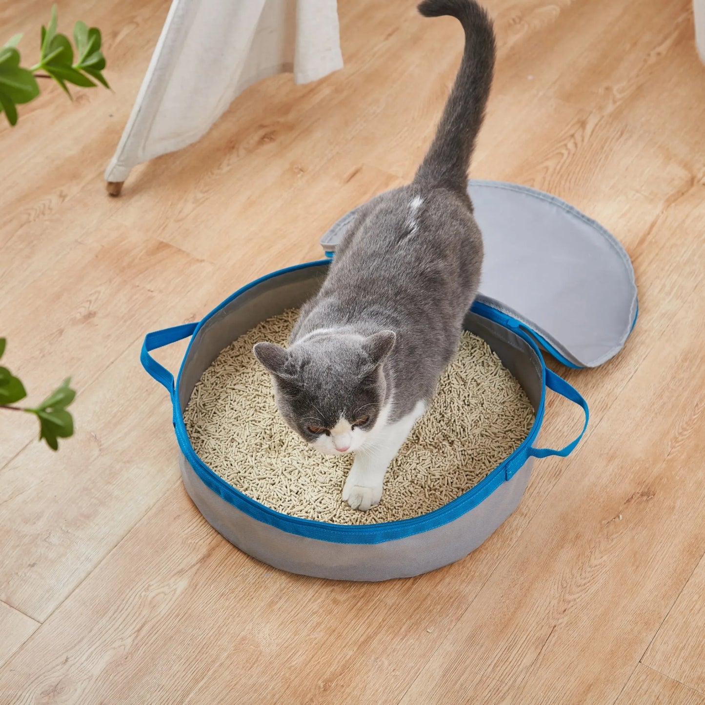 Mr. Peanut's PortaPotty Litter Box for Traveling Kitties - Your Pet Connection