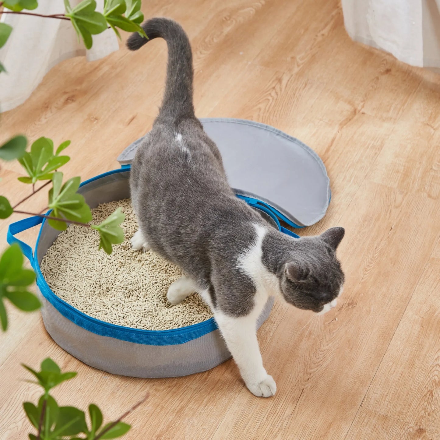 Mr. Peanut's PortaPotty Litter Box for Traveling Kitties - Your Pet Connection