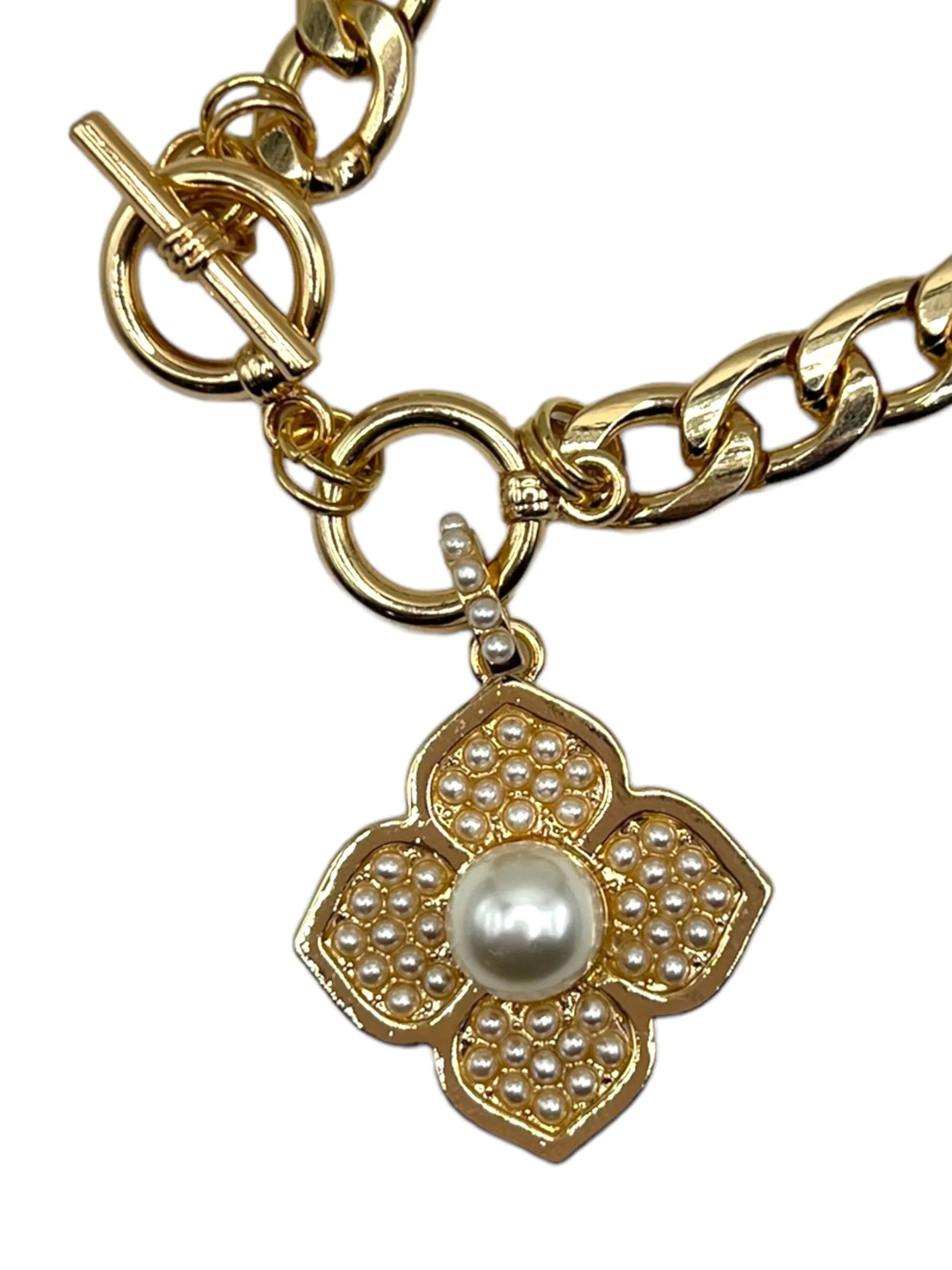 Pearl Bloom Elegant Dog Necklace - Your Pet Connection