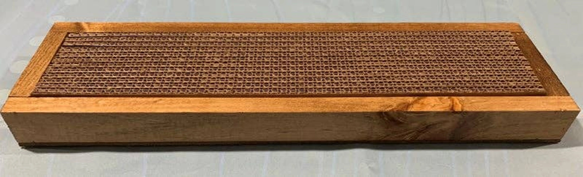 Wooden Cat Scratcher - Your Pet Connection