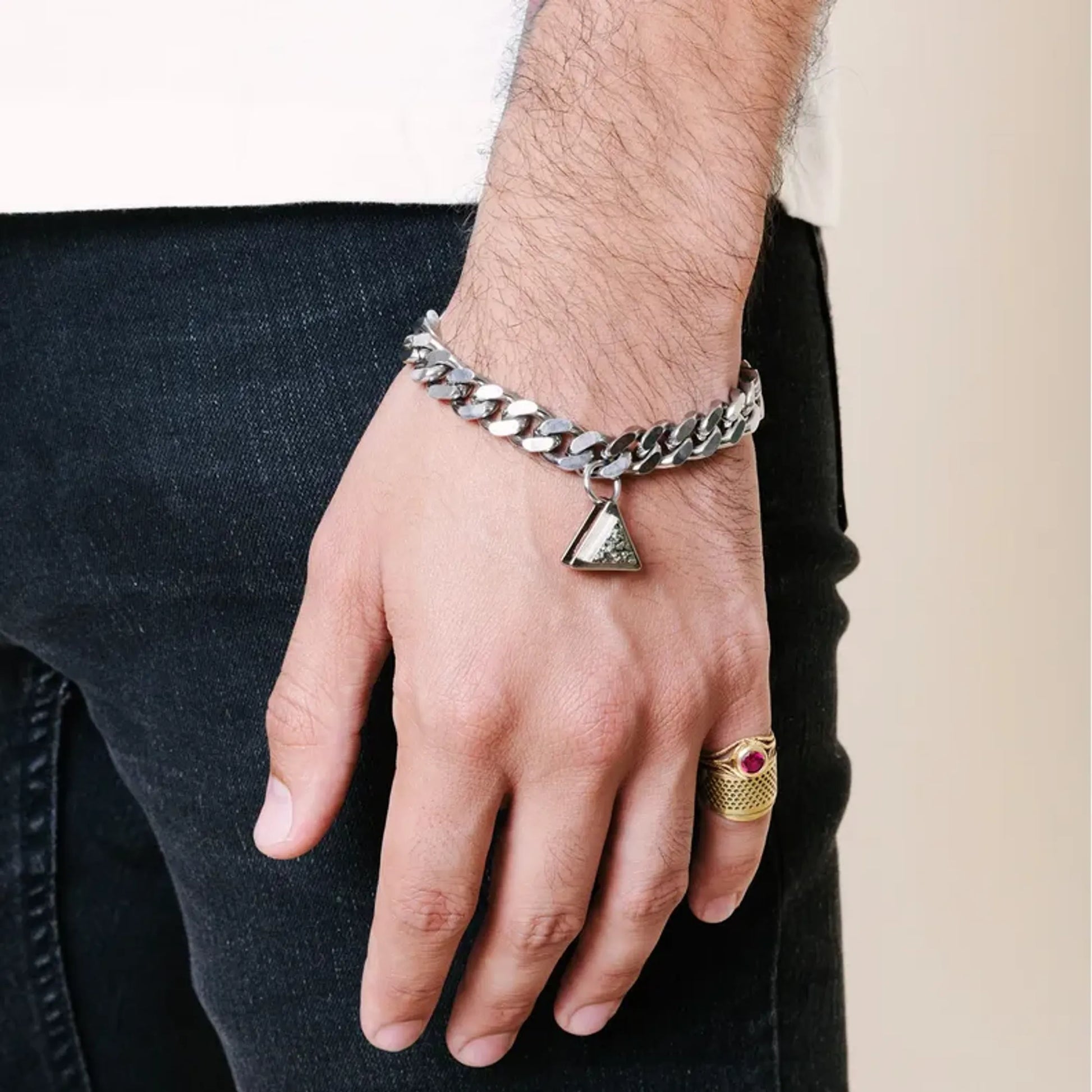 Iconic Bracelet - Your Pet Connection