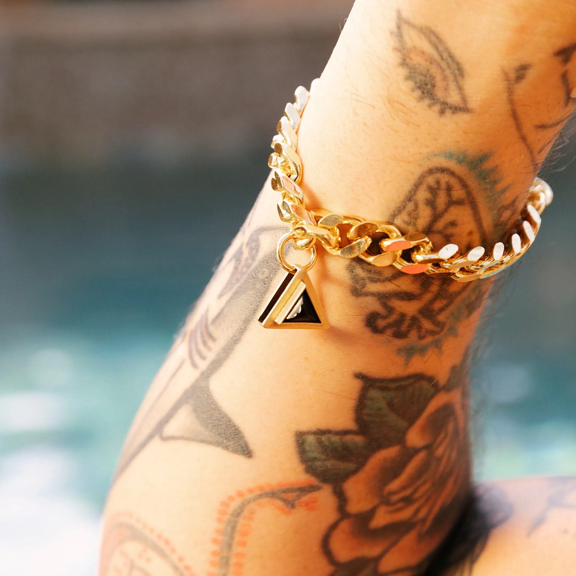 Iconic Bracelet in Gold - Your Pet Connection