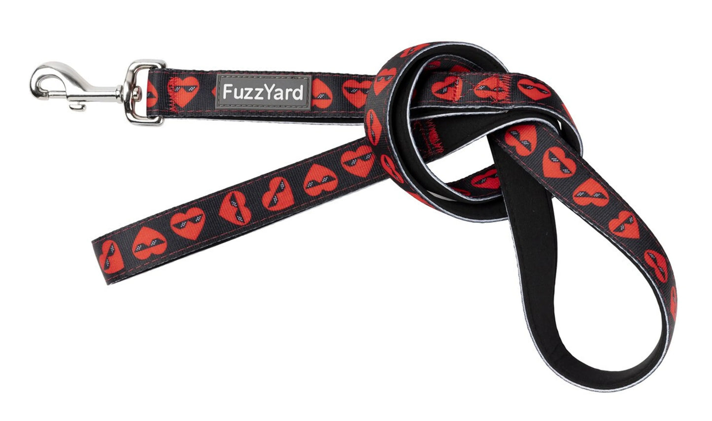 FuzzYard Heartbreaker Leash for Fashionable Walks