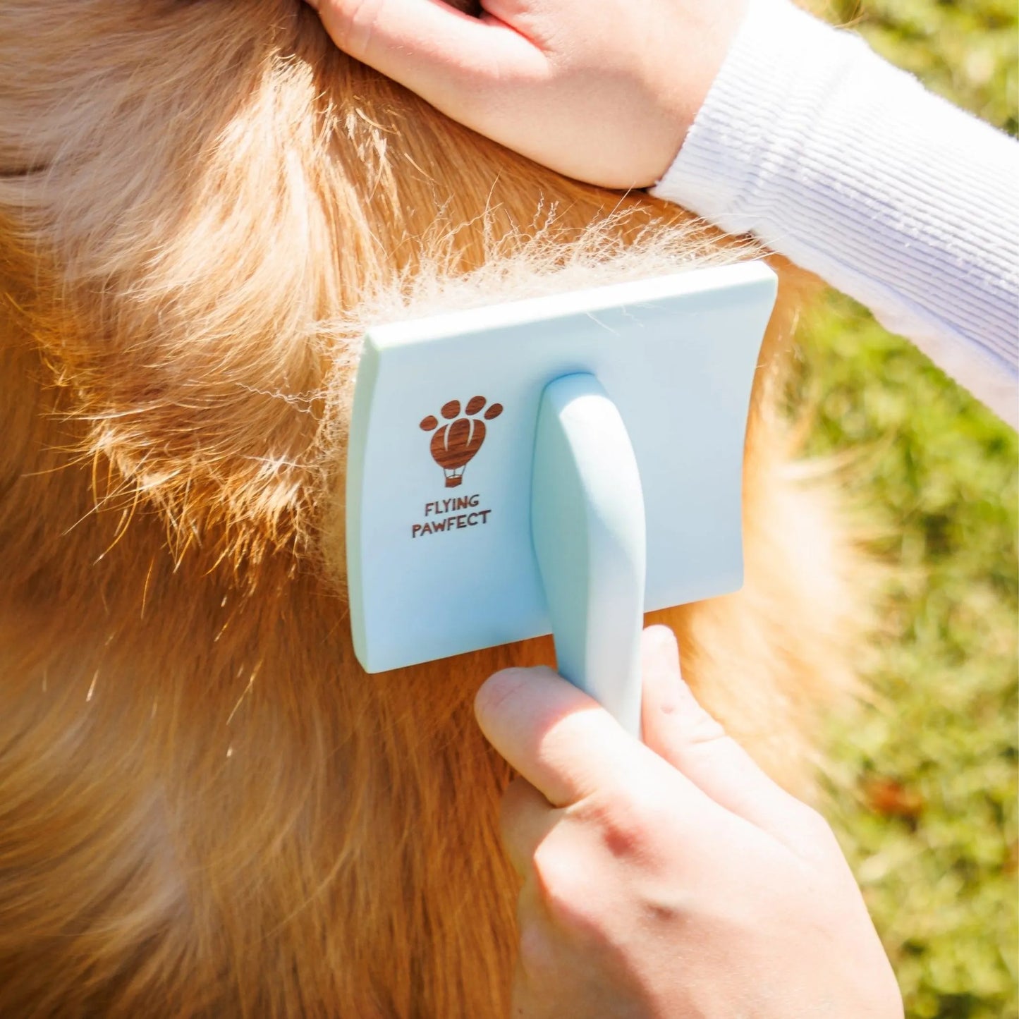 Curved Slicker Brush - Heavy Duty Grooming with Ease - Your Pet Connection
